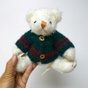 VTG 1988 bear in sweater by Chrisha Playful Plush